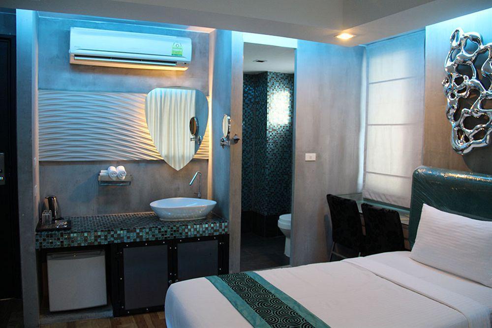 Blutique Hotel Бангкок Екстер'єр фото