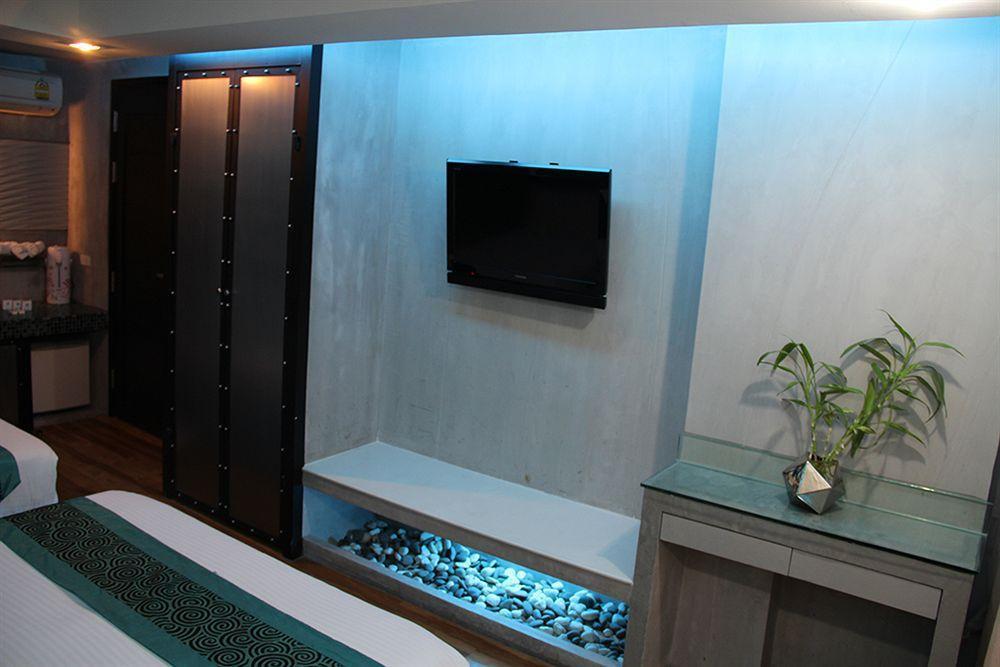 Blutique Hotel Бангкок Екстер'єр фото