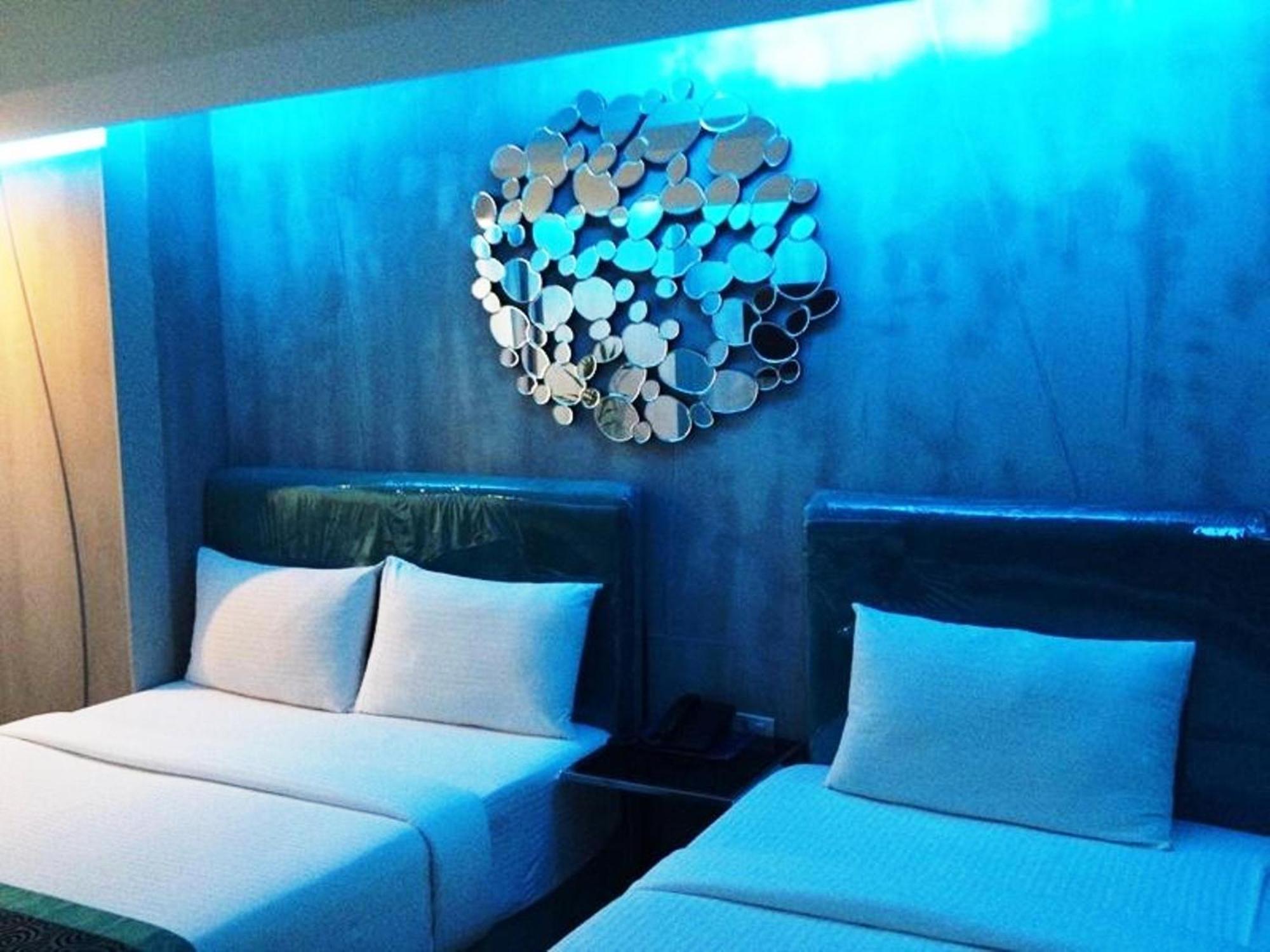 Blutique Hotel Бангкок Екстер'єр фото