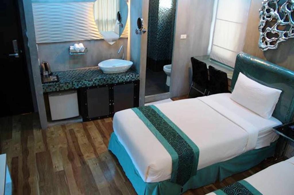 Blutique Hotel Бангкок Екстер'єр фото